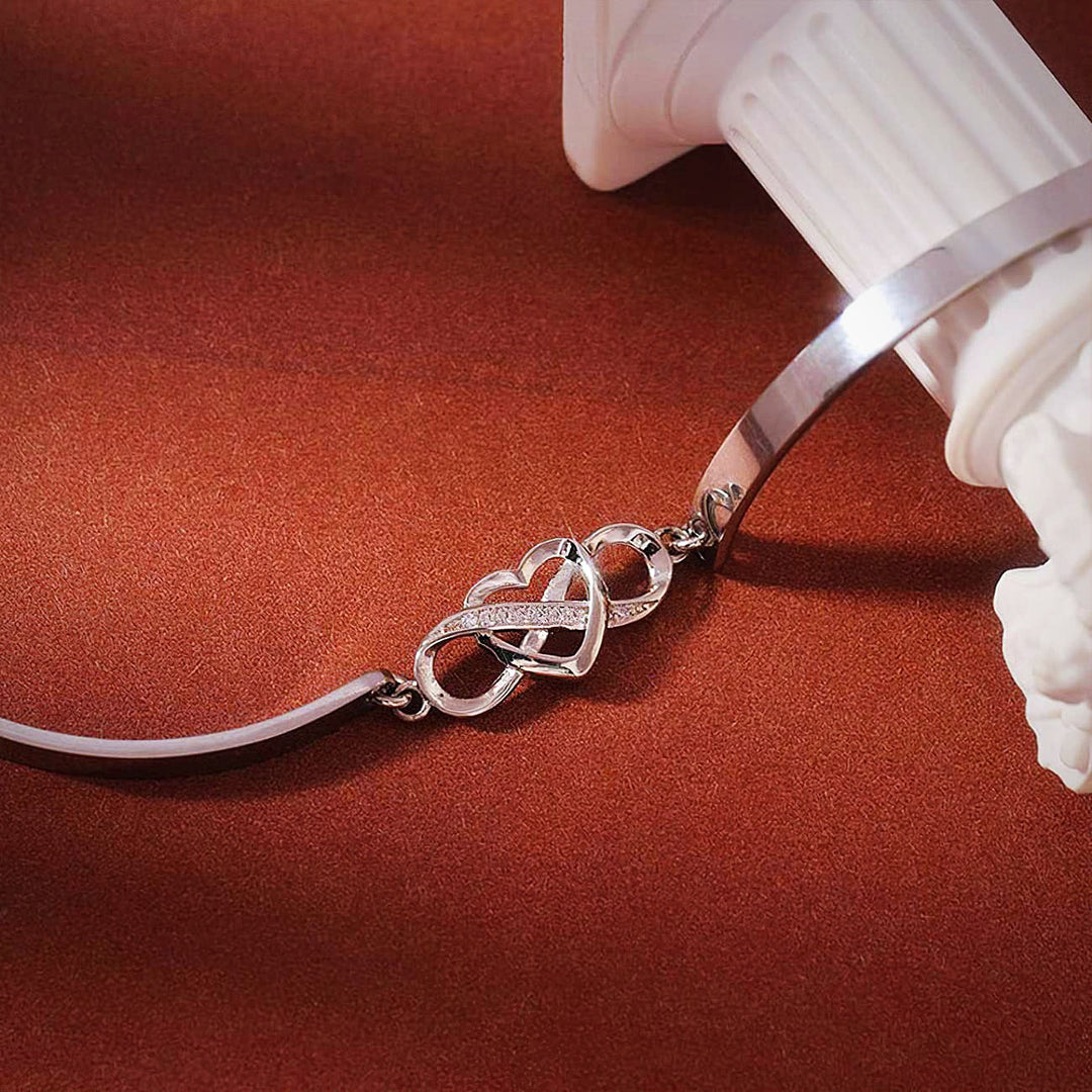 BRACCIALE DONNA IN ACCIAIO CON INFINITO E CRISTALLI BRACCIALE DONNA IN ACCIAIO CON INFINITO E CRISTALLI